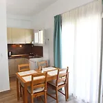 Laida Πανσιόν Πρίνος