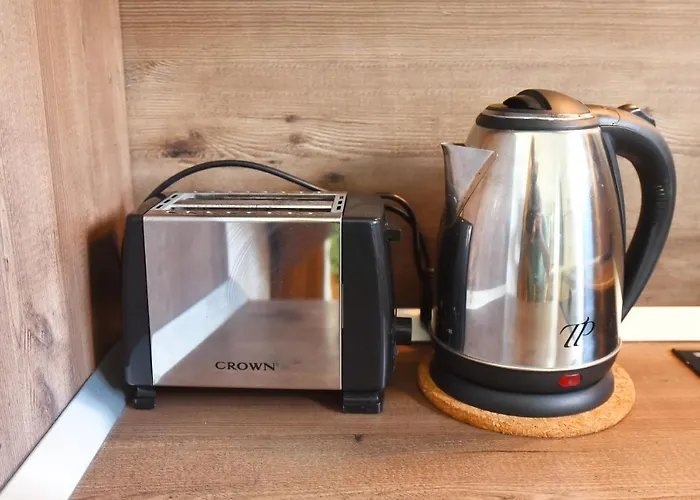 Laida Πανσιόν