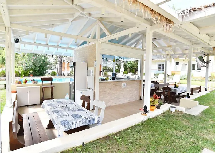 Πανσιόν Laida 4*