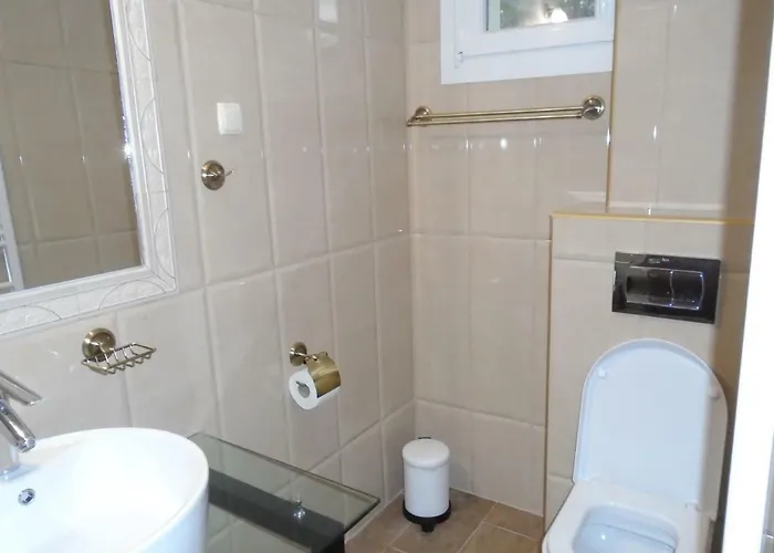 Πανσιόν Laida Πρίνος