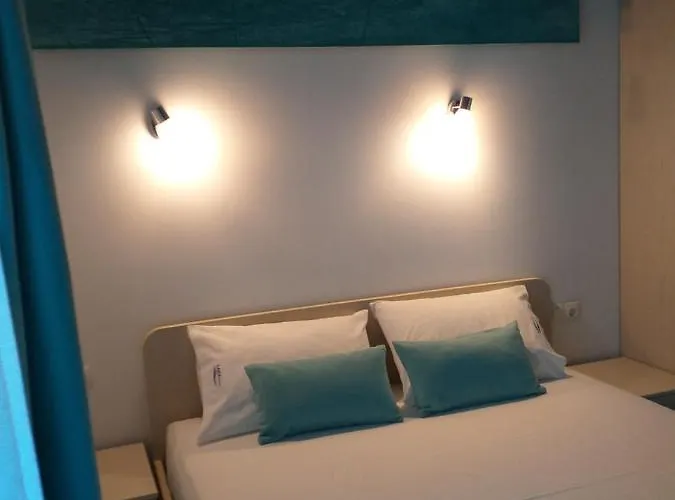 Laida Πανσιόν 4*